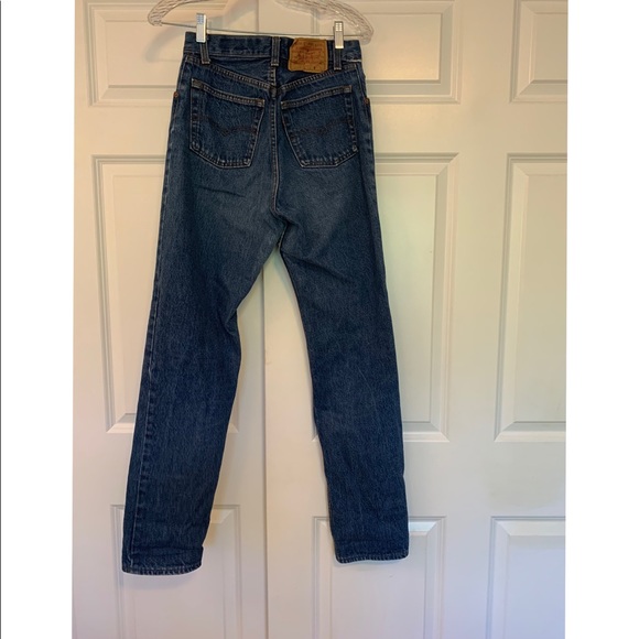 VINTAGE High Rise Levi’s - Picture 1 of 5